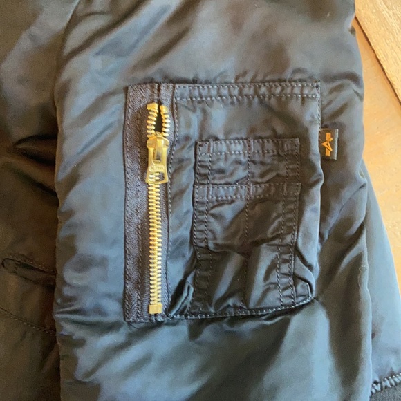 Alpha industries bomber jacket - Picture 7 of 7